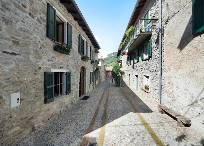 Casa Almut - Center - Varenna Tatil Evi